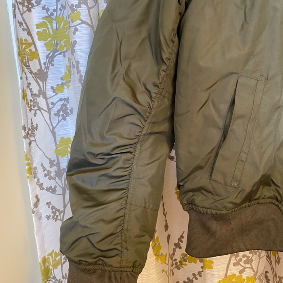 NWOT INSO Collection bomber jacket - Picture 4 of 7